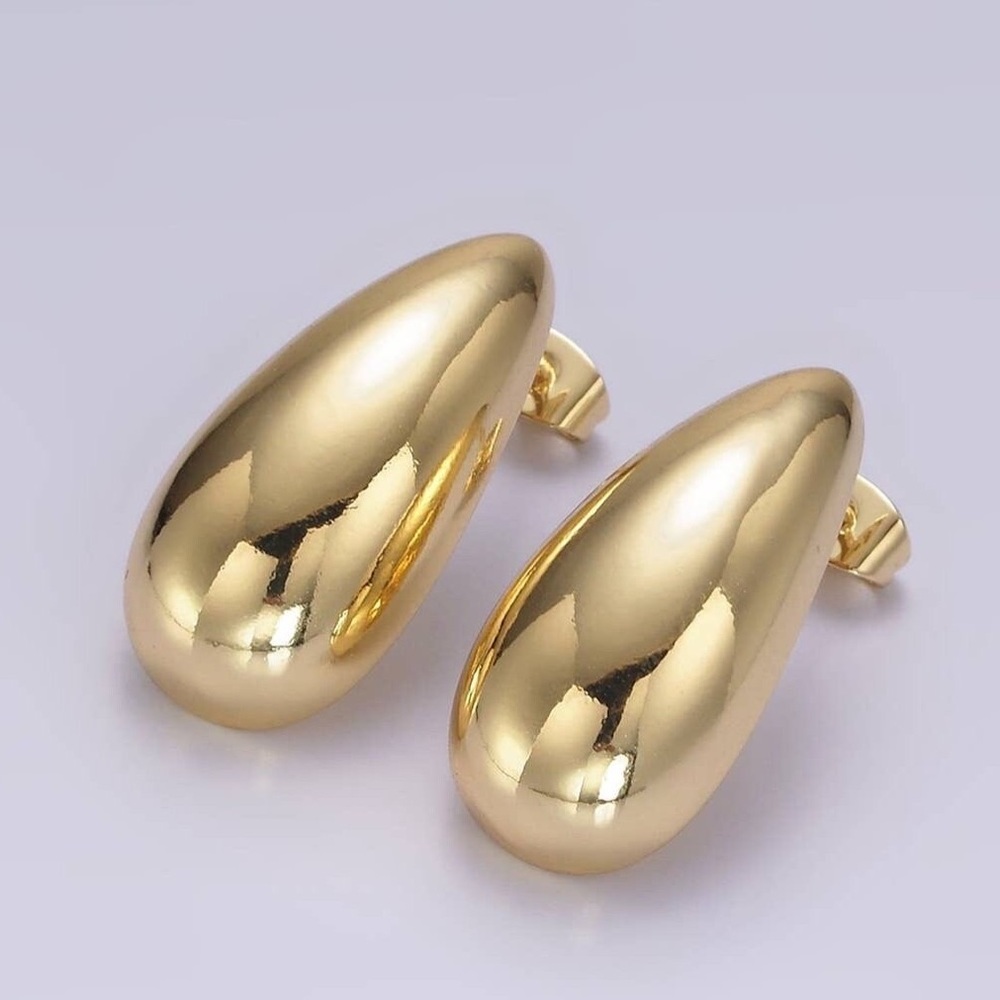 14K Gold Teardrop Earrings